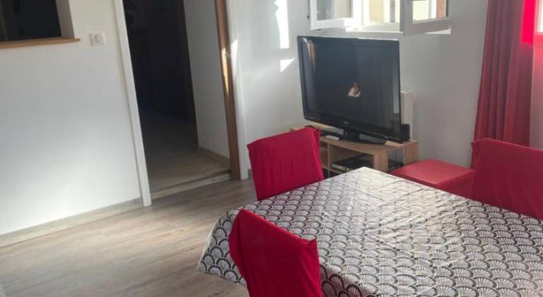 Apartment with 1 room for 4 persons — photo 4