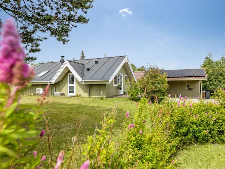 Ferienhaus  Hals