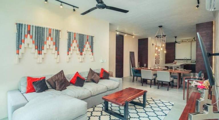 Luxury 2 BDR 2 BTH 2 Bikes Jacuzzi FibOptic WiFi. in Tulum
