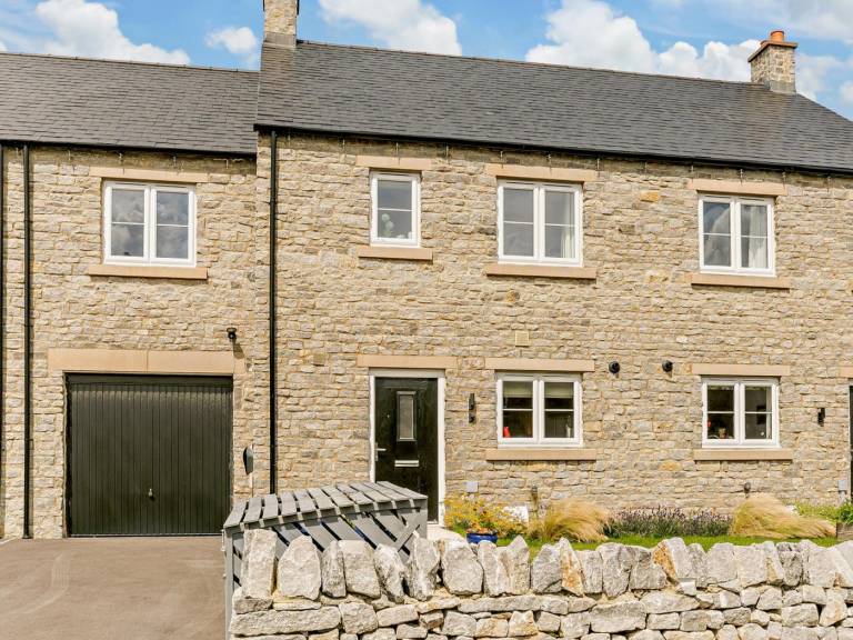 Fully equipped lovely cottage with garden & barbecue | Pets allowed — photo 2