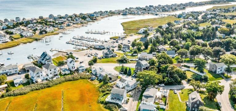 House  Ocean Bluff-Brant Rock