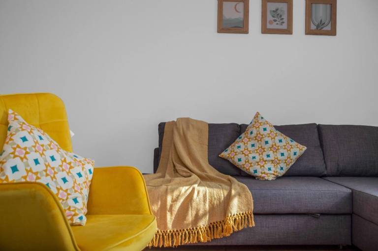 Family-friendly charming apartment with hot tub | Close to Calton Hill | Pets are welcome — photo 2