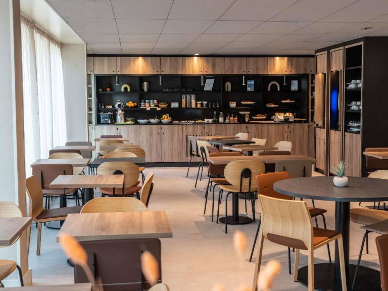 Ibis Styles Angers Centre Gare — photo 2