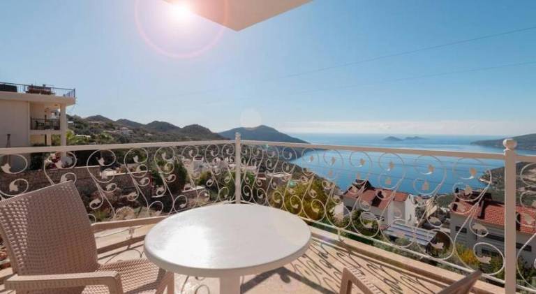 4 Bedroom Luxury Villa in Kalkan with Great Sea Views — photo 2