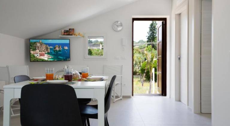 Villa with 2 rooms for 6 persons — photo 3