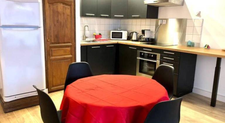 Rental apartment with 2 rooms for 5 persons — photo 3