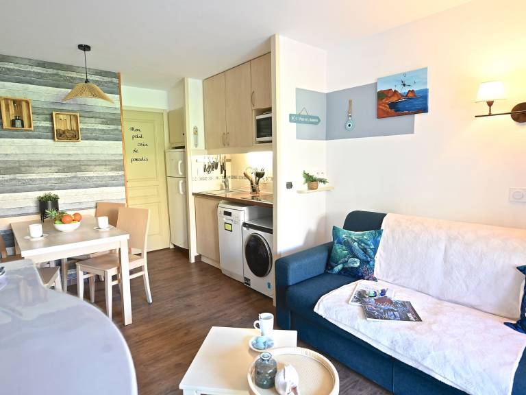 Children-friendly pleasant holiday apartment with terrace, garden & pool | Pets are welcome — photo 3