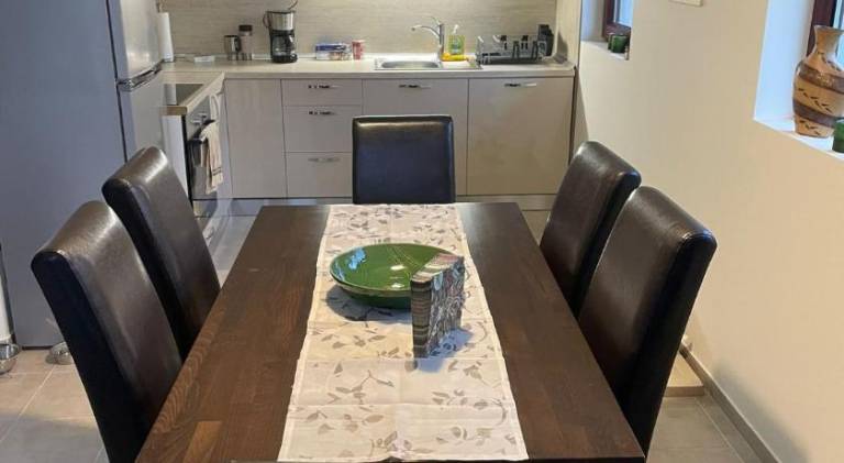 Rental apartment with terrace, barbeque & private pool — photo 5