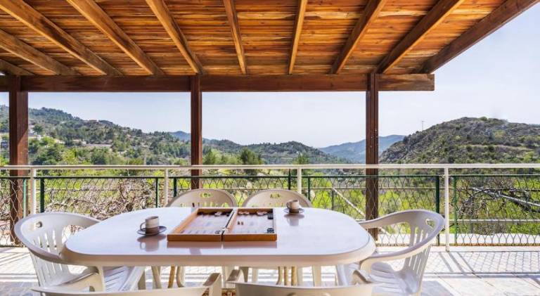 Chalet with 1 room for 4 persons in Limassol