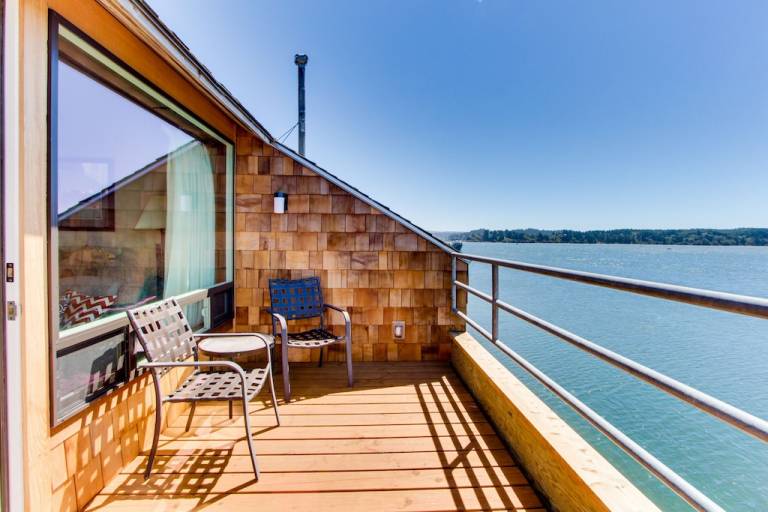 Condo  Newport