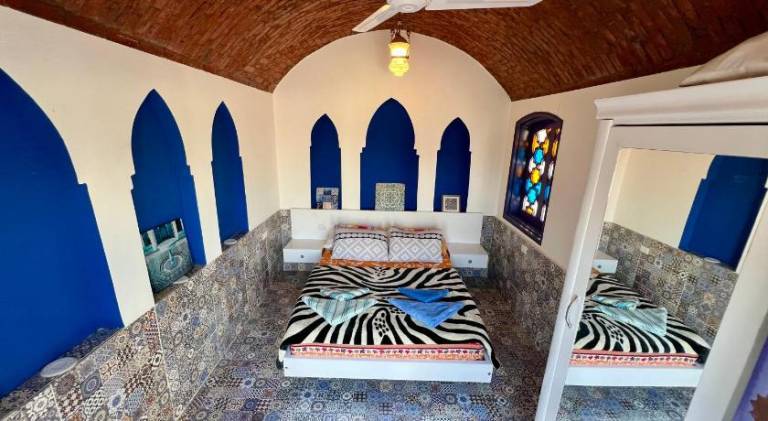 Villa with pool, BBQ & hot tub | Perfect for remote work | Pet-friendly — photo 2