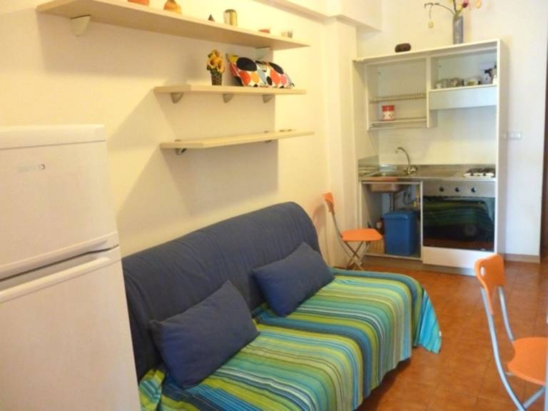Holiday apartment with yard — photo 5