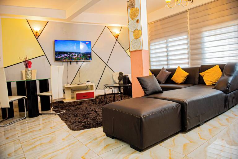 Apartamento EKOUNOU