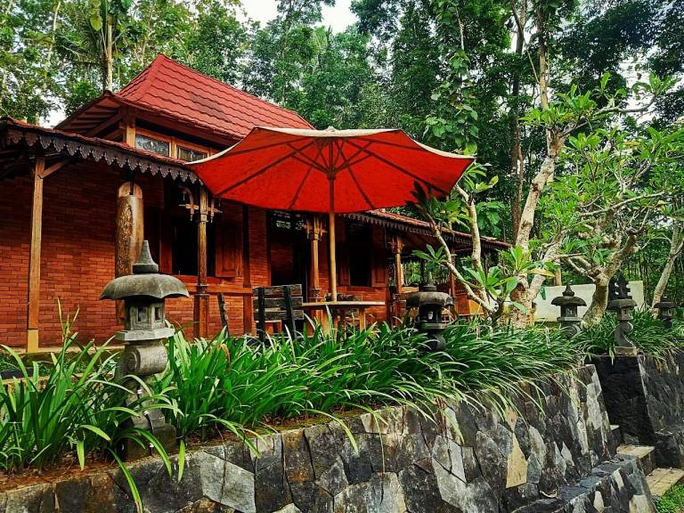 Wulenpari Ecovillage
