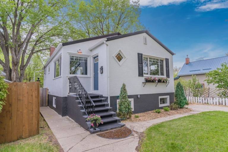 House  Saskatoon
