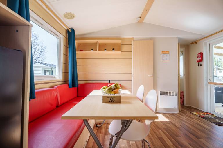Caravan 'Nina's Mobilhome Am Europa Park' with Shared Pool and Private Terrace — photo 5