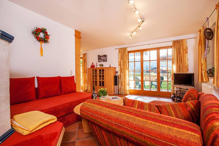 Drei Raum Ferienwohnung 107 qm mit Blick in die Berge