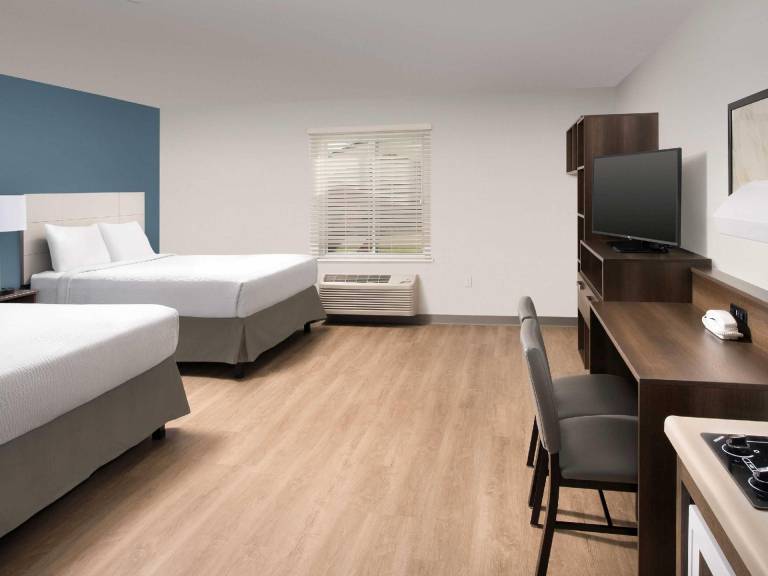 WoodSpring Suites Elkhart — photo 2