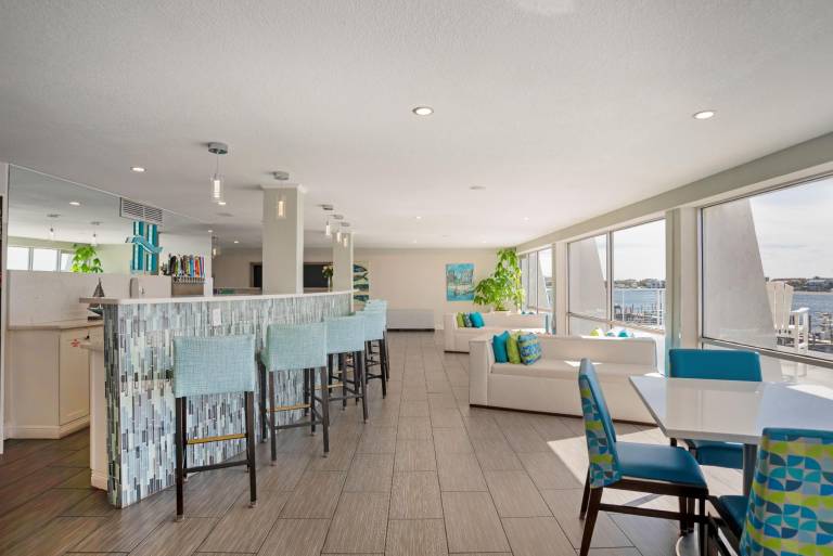 Inn on Destin Harbor, an Ascend Collection Hotel — photo 3
