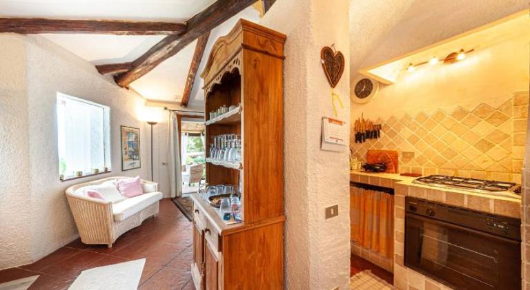 House with 2 rooms for 4 persons — photo 4