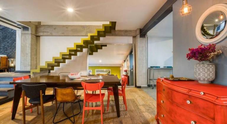 Apartment with yard & terrace — photo 4
