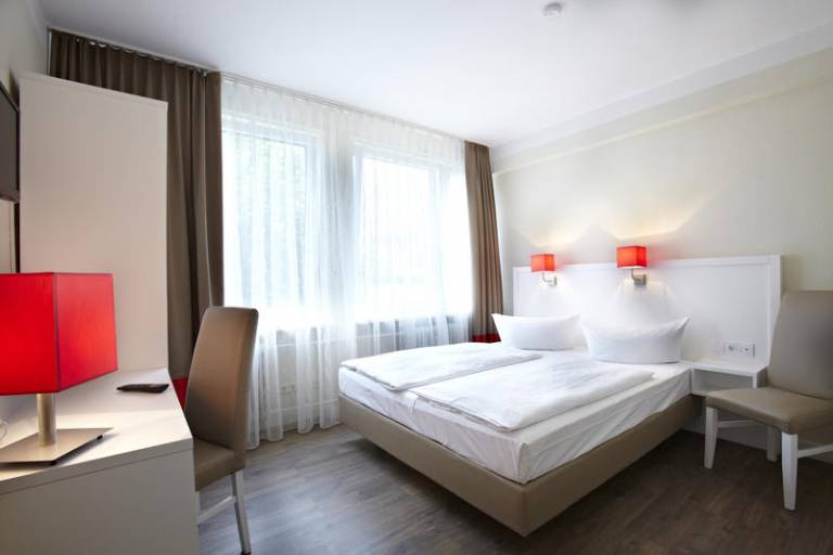 Basic Hotel Ostseehalle — photo 3