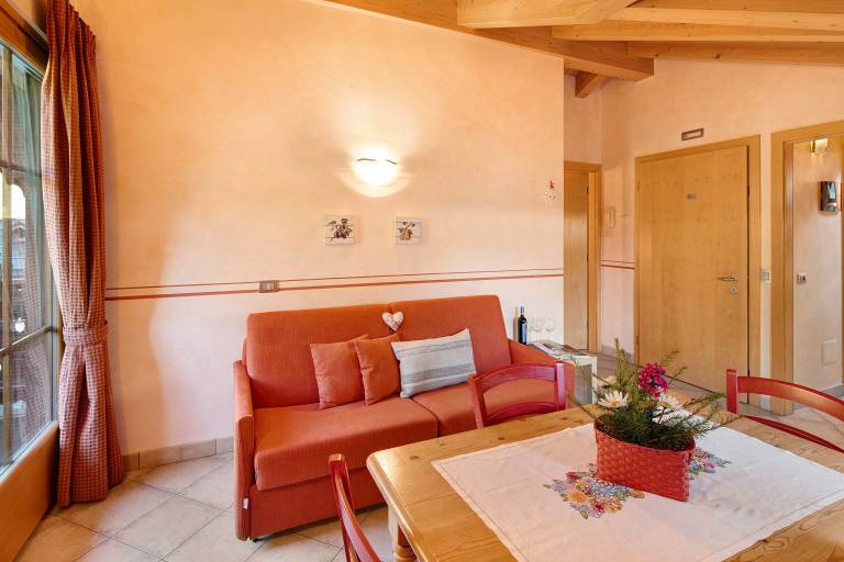 Holiday Apartment 'Stelle Chalet Martina' Near Ski Slopes with Garden & Wi-Fi — photo 3