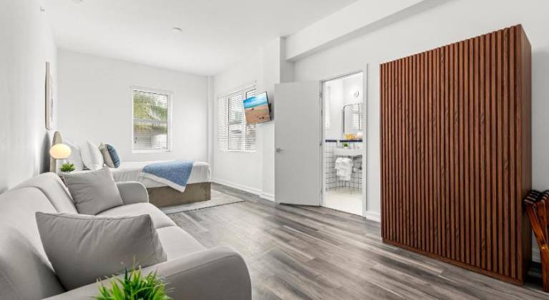 Bluebird Suites at The Apex Miami — photo 2