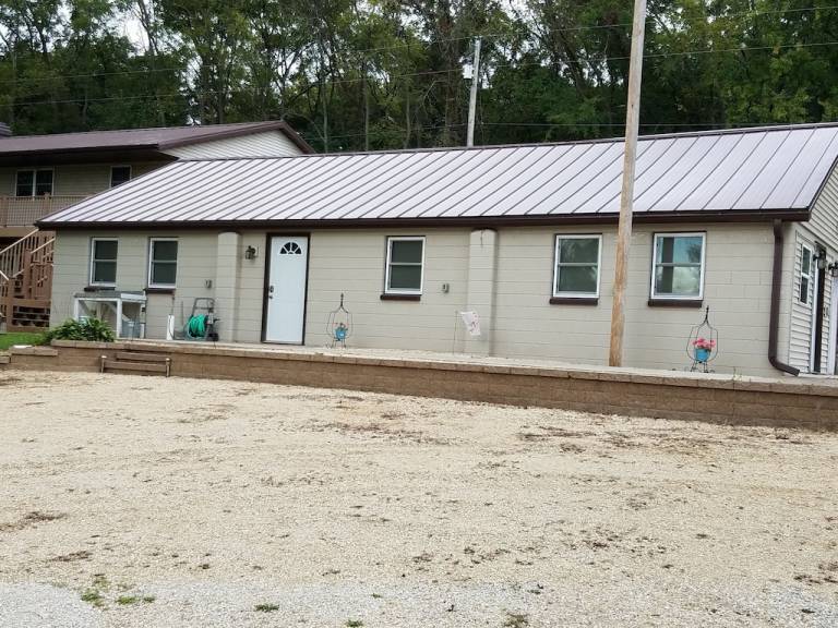Cabin  Ferryville