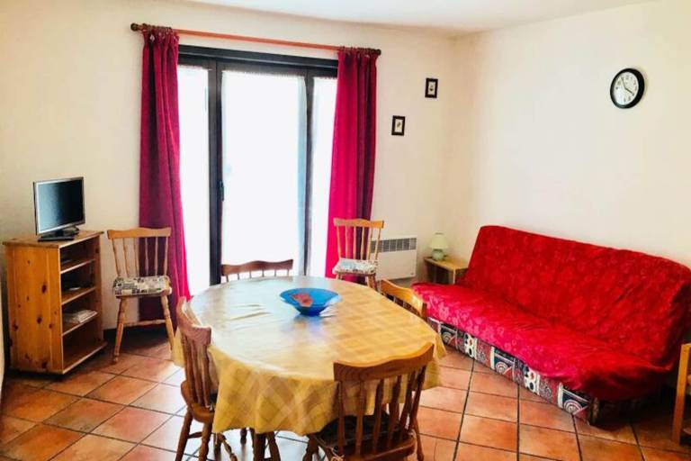 Rental apartment with 2 rooms for 8 persons — photo 3