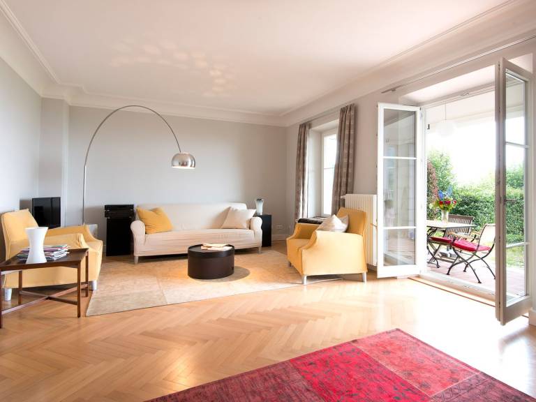 Ferienwohnung Villa Hoyerberg - besondere Villen-Wohnung mit Garten und Ausblick — photo 3