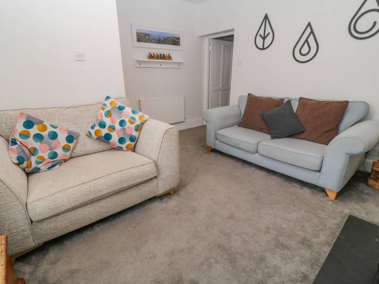 Family-oriented charming cottage with garden | Pets allowed — photo 2