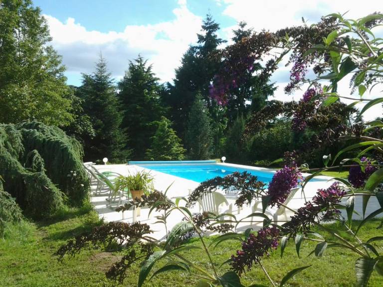 Wonderful gite with pool, garden & patio | Pets allowed — photo 4