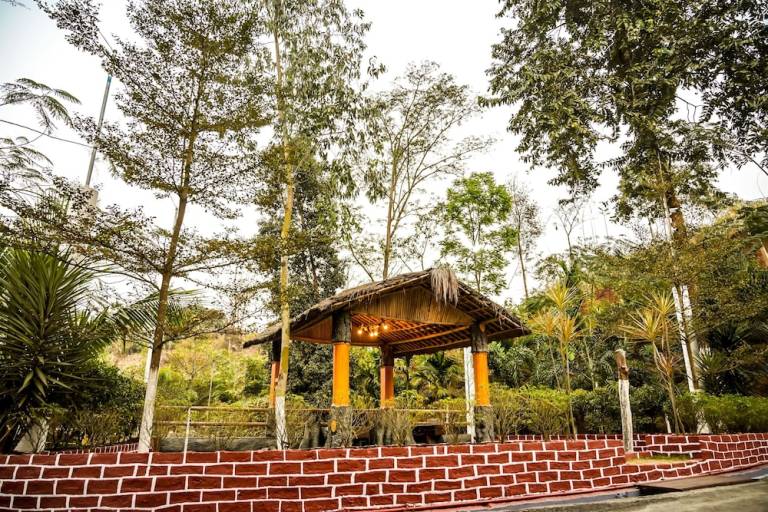Resort  Upper Tapesia N.C.