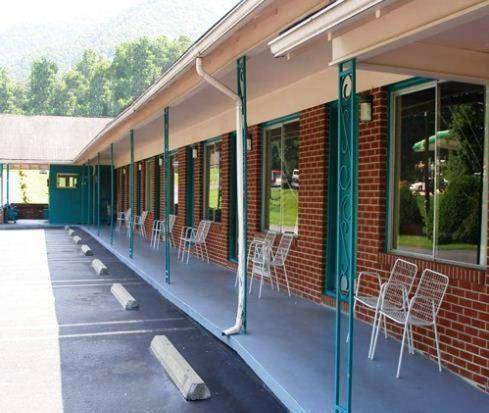 Scottish Inn Maggie Valley — photo 3
