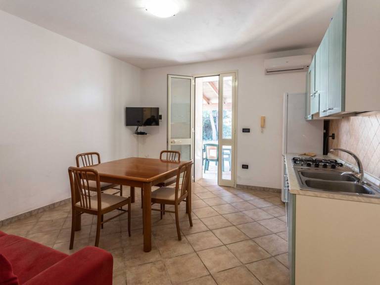 Beautiful rental apartment with patio & barbecue | Pet-friendly — photo 4