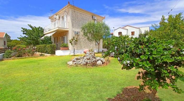Moriana Stone Villa, panoramic view and garden — photo 4
