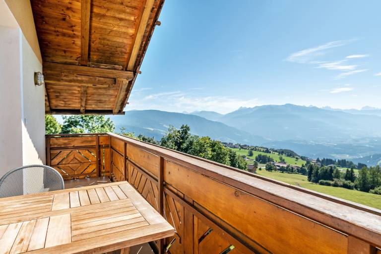 Studio Apartment 'Spinges' with Mountain View, Private Terrace and Wi-Fi — photo 3