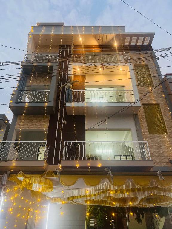 Renu Home Stay