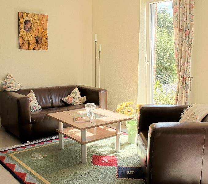 Fully equipped pleasant vacation home with BBQ, yard & terrace | Garden view | Pets allowed — photo 2