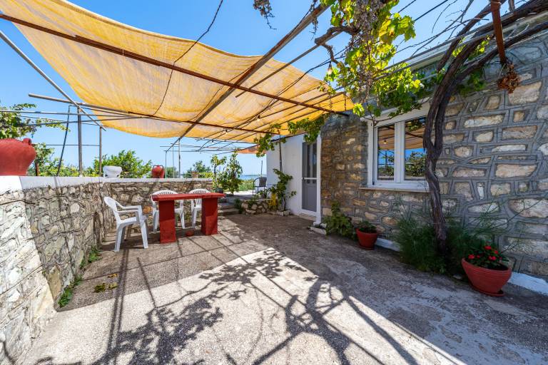 Apartment 'Ambelaki' with Sea View, Private Garden and Wi-Fi — photo 2