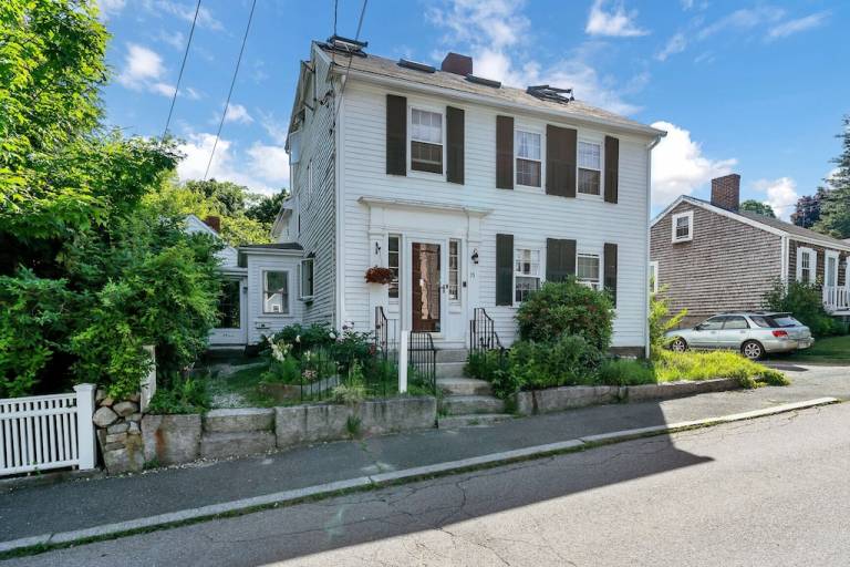 House  Cape Ann
