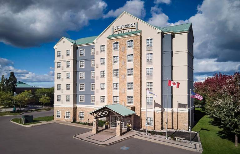 Staybridge Suites Oakville Burlington By IHG — photo 2