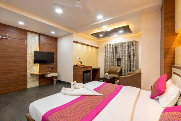 Hotel Manas Continental