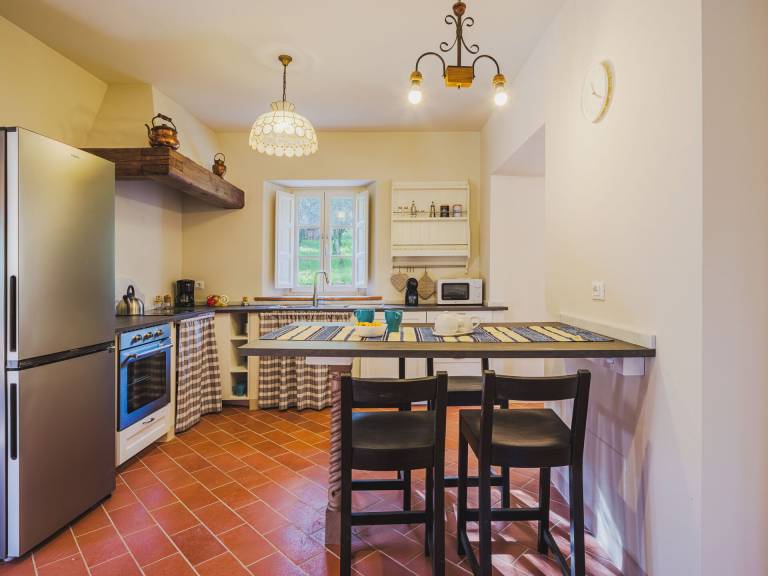 Villa with garden, barbeque & patio | Mountain view — photo 5