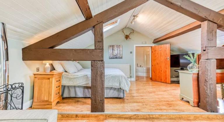 Wonderful house with hot tub | Pet-friendly — photo 2