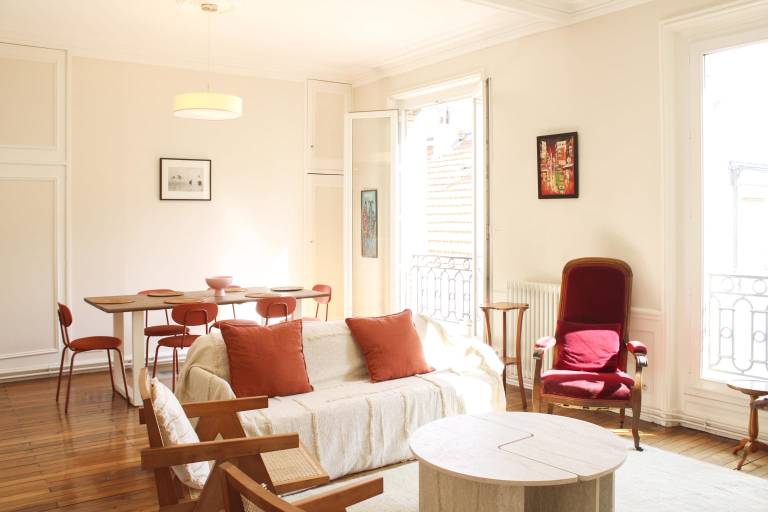 Spacious apartment in the heart of Les Batignolles