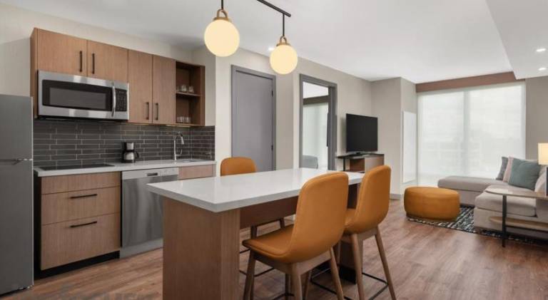 Hyatt House Mississauga / Airport Corporate Center — photo 3