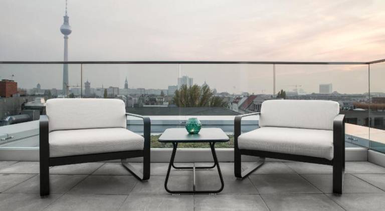 Serviced apartment with garden | Close to Alexanderplatz — photo 4