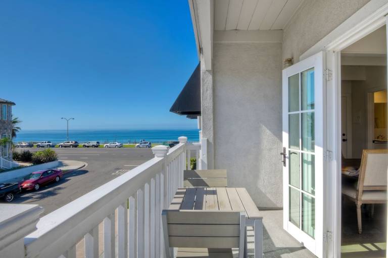 Ocean View From Private Patio Steps To Beach